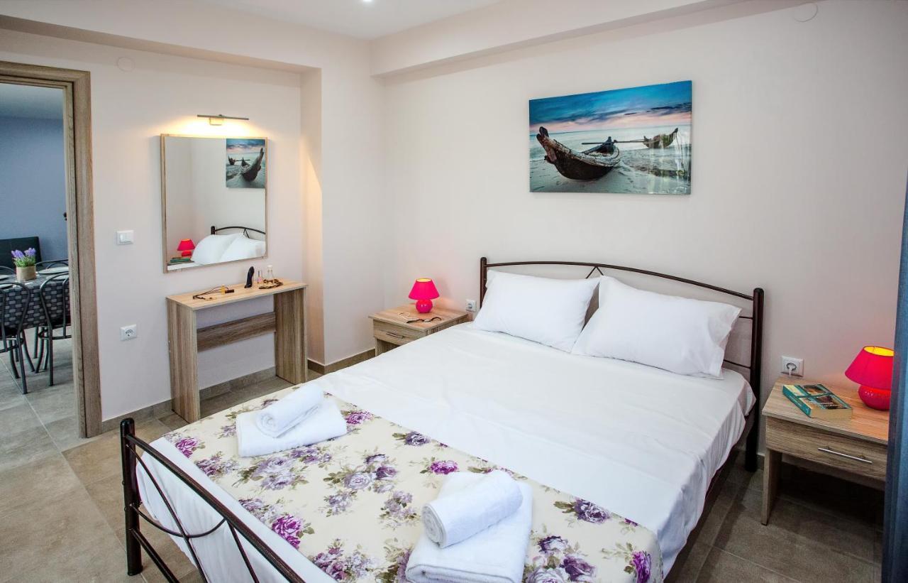 Kaiafas Luxury Philoxenia Apartment Néa Péramos Exterior foto