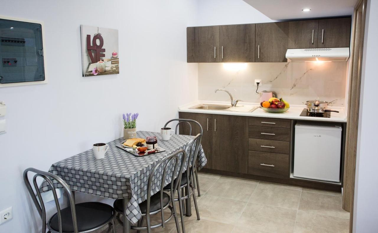 Kaiafas Luxury Philoxenia Apartment Néa Péramos Exterior foto